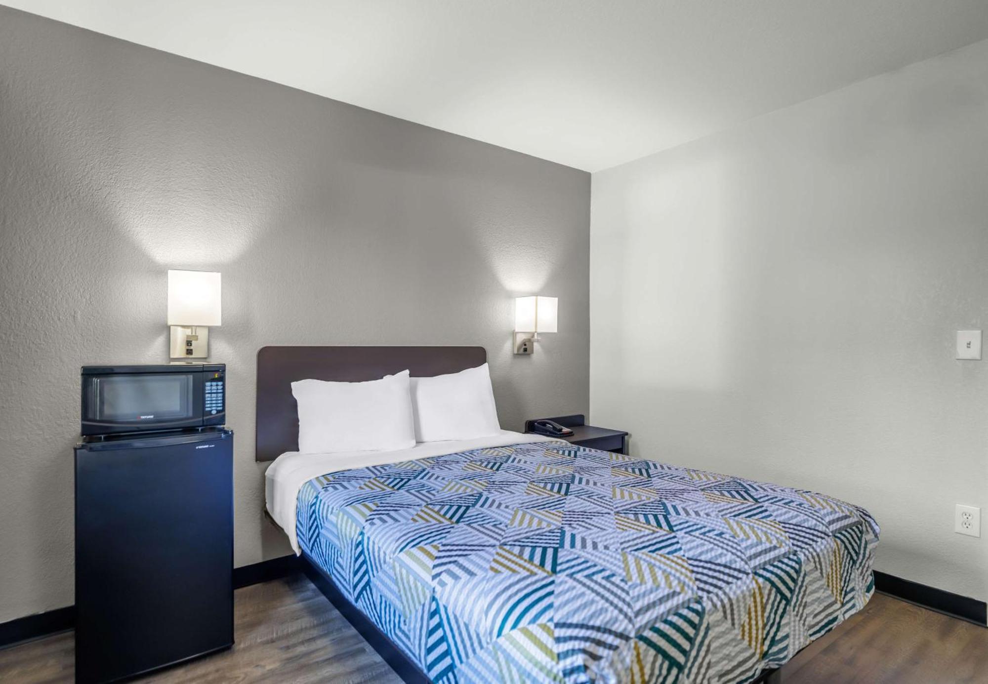 Motel 6 Элизабеттаун Экстерьер фото