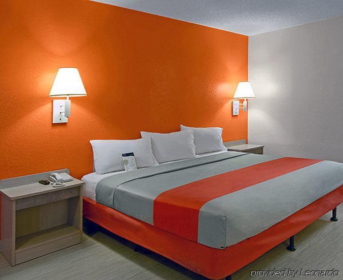 Motel 6 Элизабеттаун Экстерьер фото